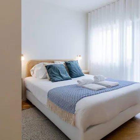 Bflat Portotownhouse By Lovelystay Oporto